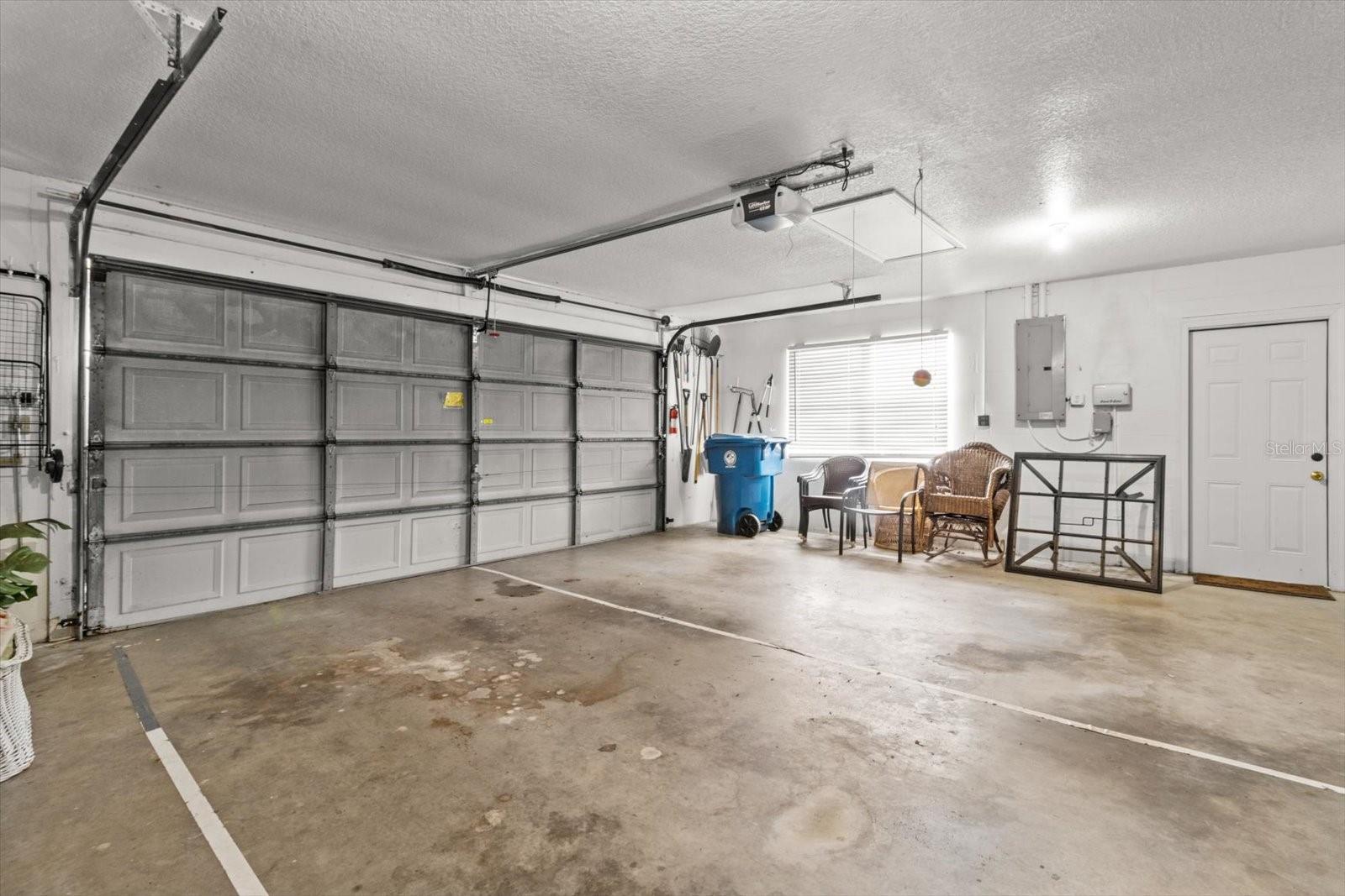 10025 Kimbrough Dr Property Photo 41