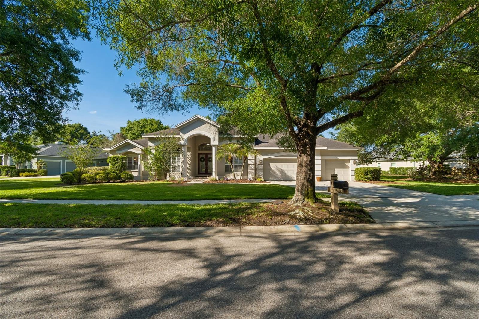 19108 Centre Rose Blvd Property Photo 4