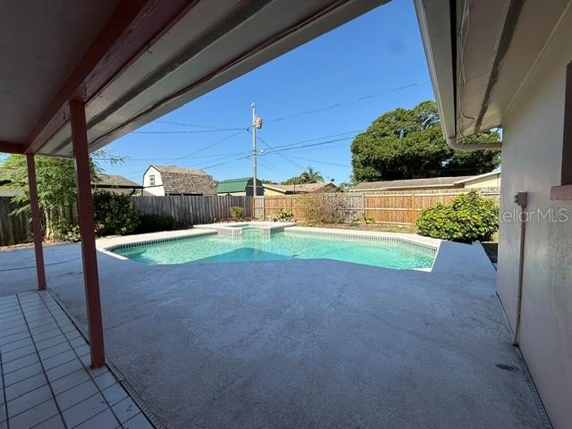 1884 Yale Dr Property Photo 5