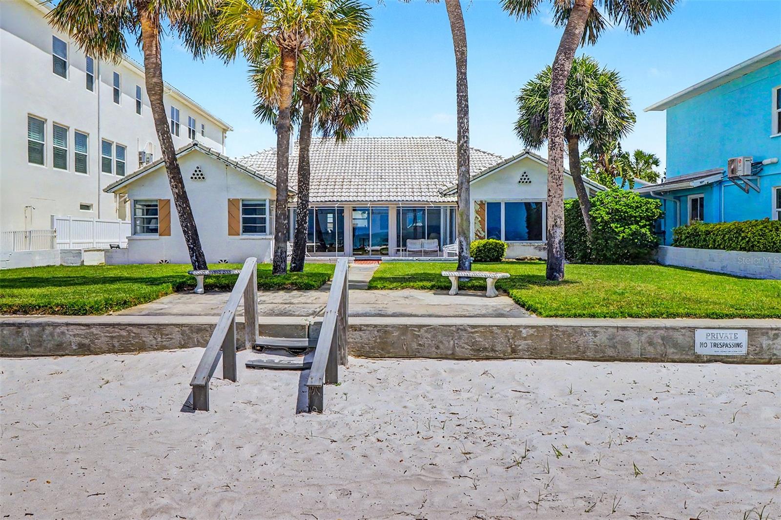 18206 Sunset Blvd Property Photo 7