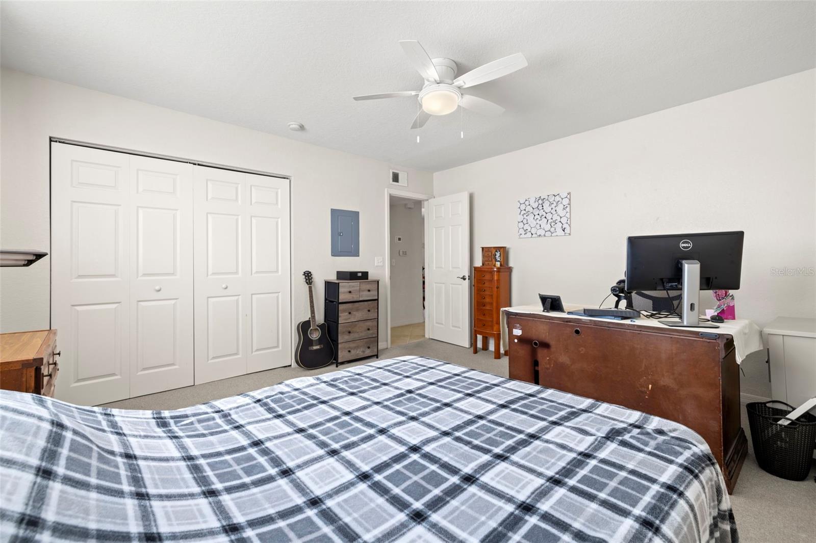 6100 Gulfport Blvd S #414 Property Photo 15