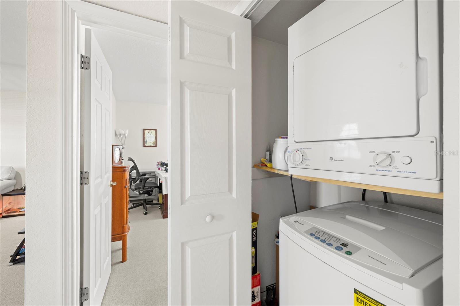 6100 Gulfport Blvd S #414 Property Photo 18