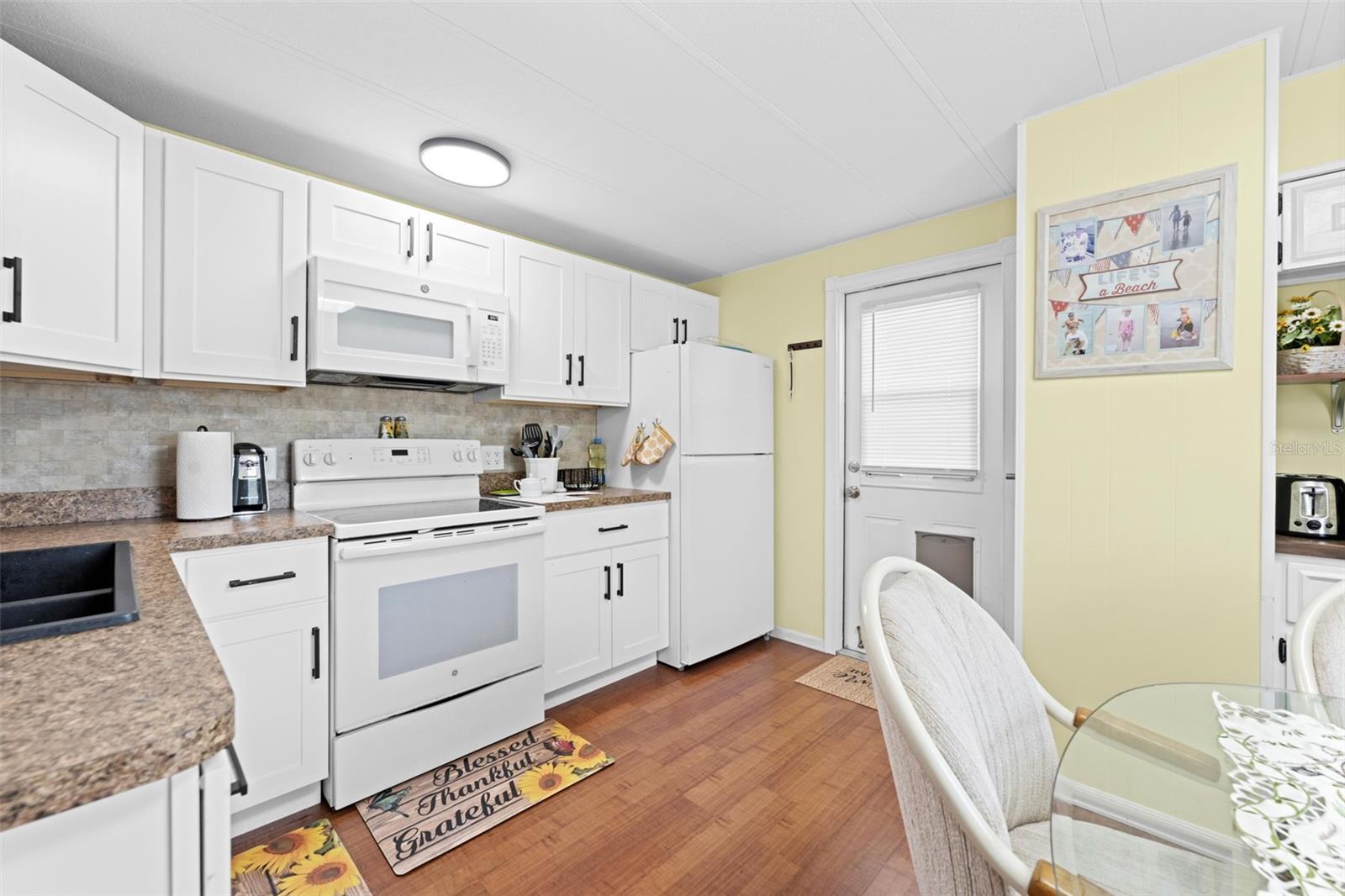 8979 Highpoint Blvd Property Photo 14