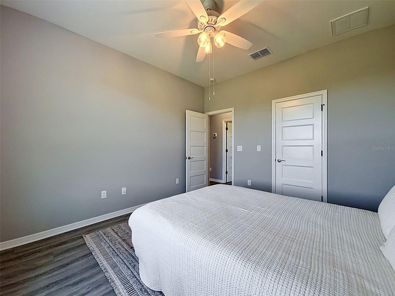 1381 N Spend A Buck Dr Property Photo 44