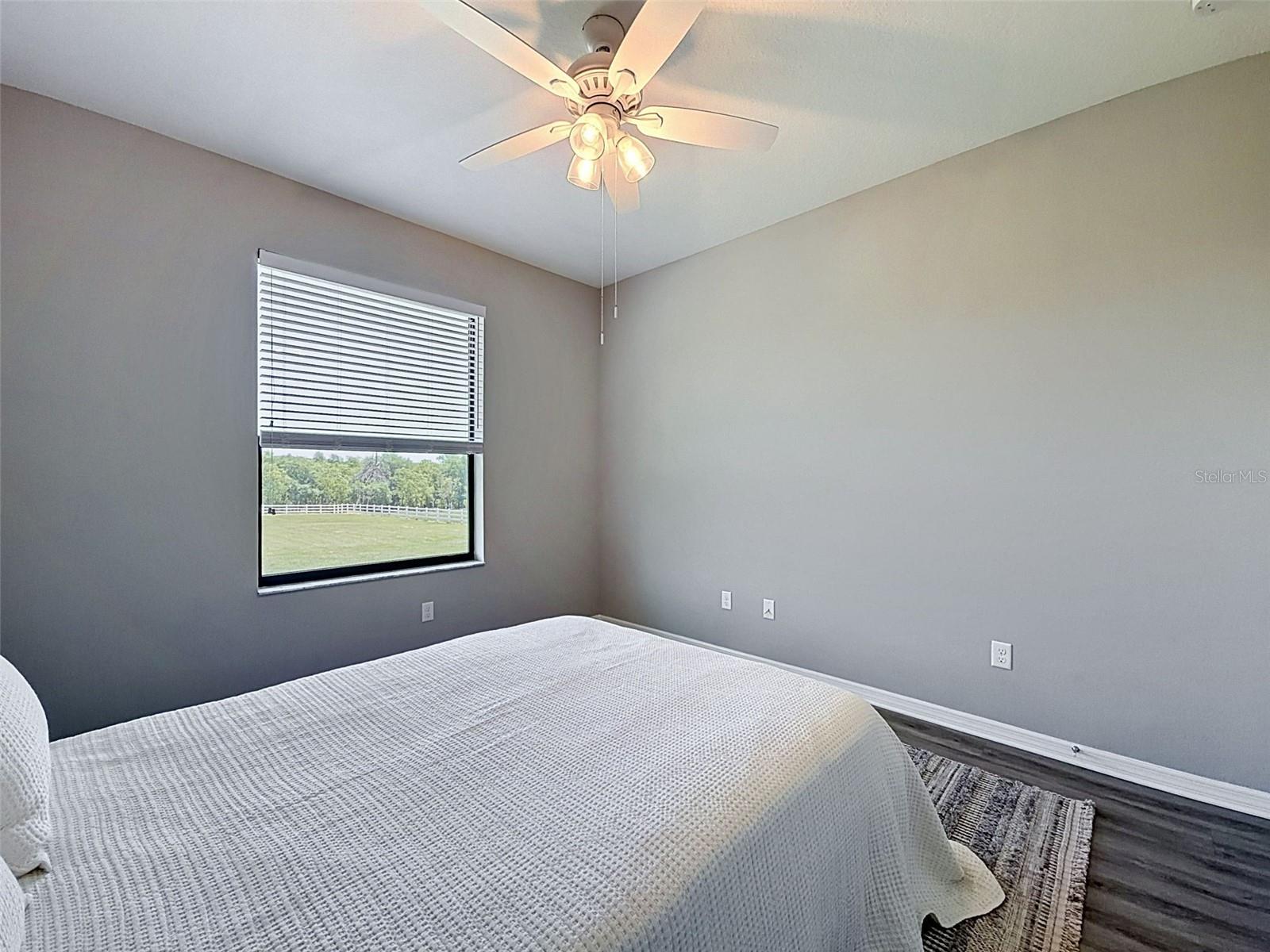 1381 N Spend A Buck Dr Property Photo 47
