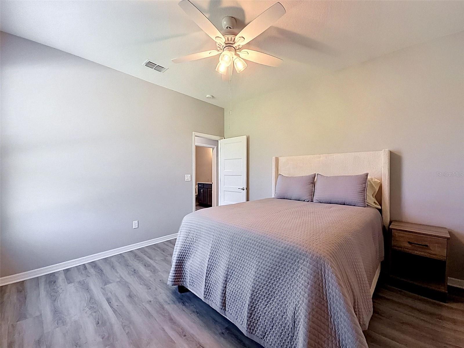 1381 N Spend A Buck Dr Property Photo 50
