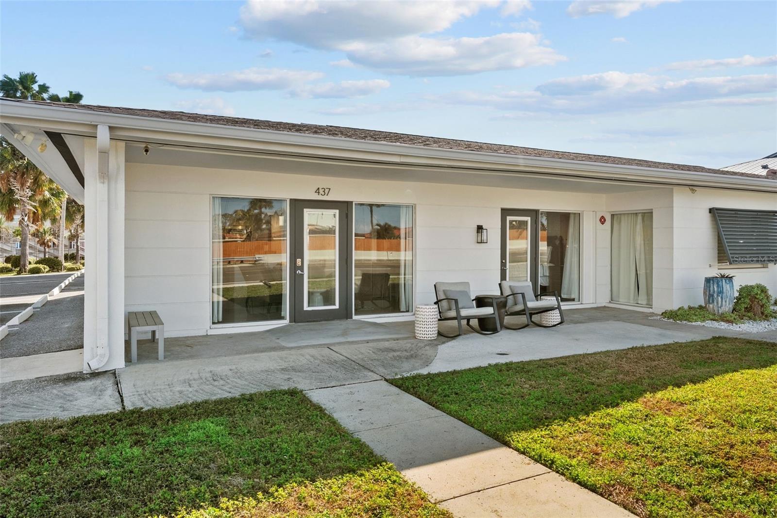 439 Causeway Blvd Property Photo 2
