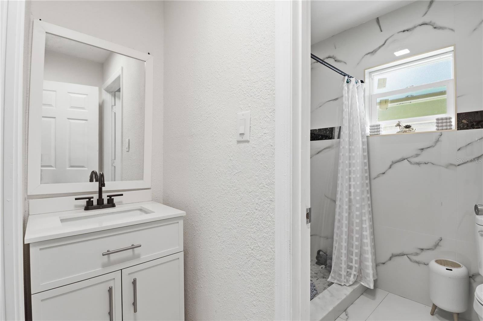67 Cove Rd Property Photo 12