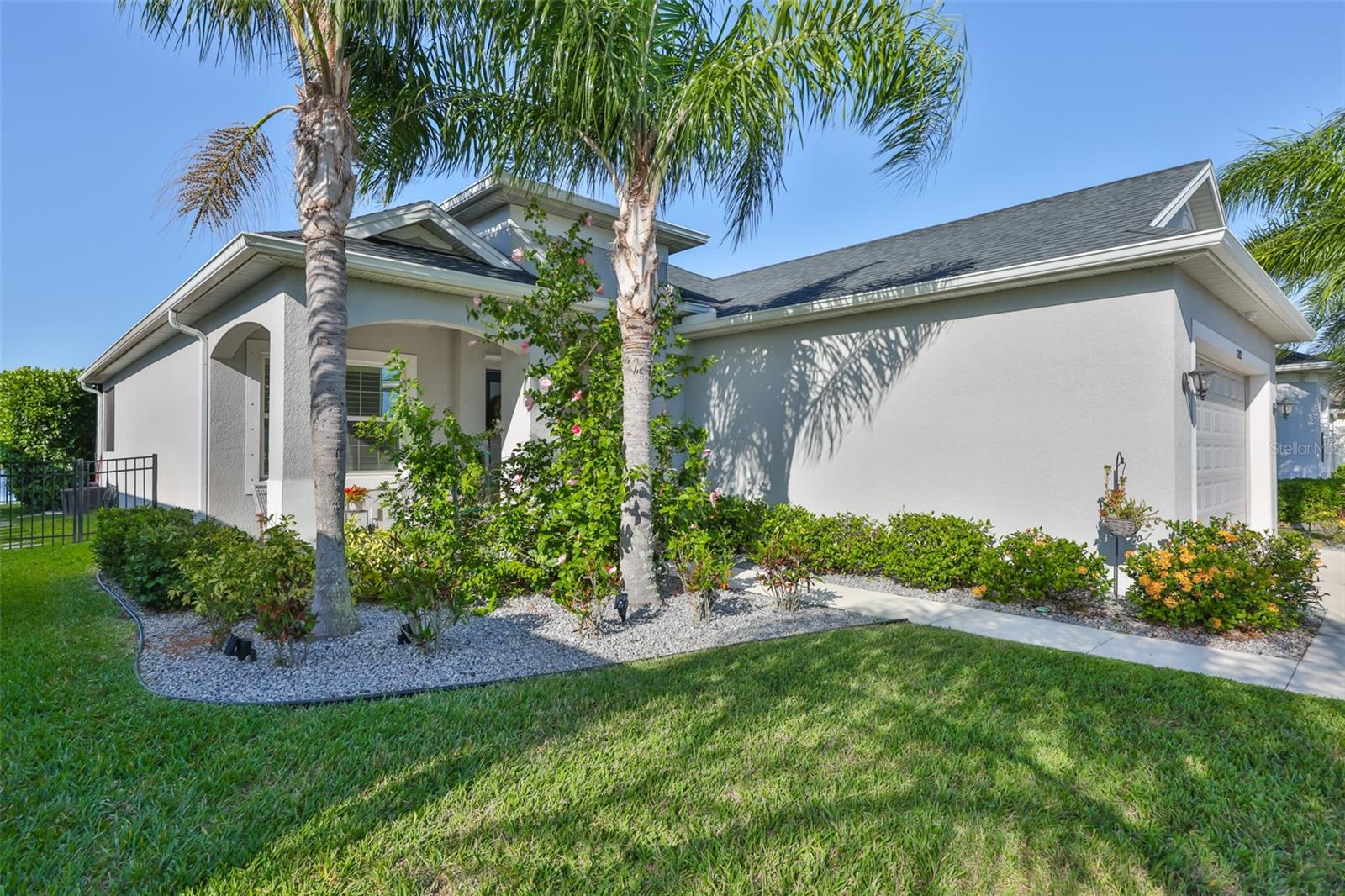 12421 Glenridge Ln Property Photo 2