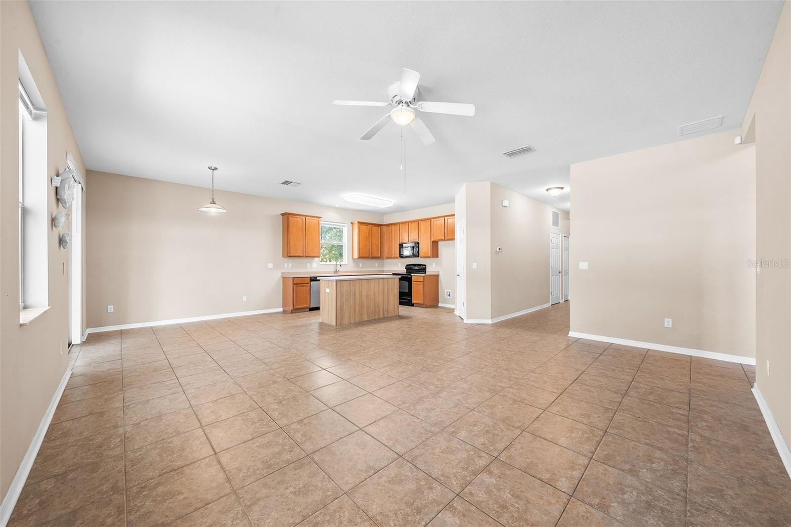 910 Fern Leaf Dr Property Photo 10