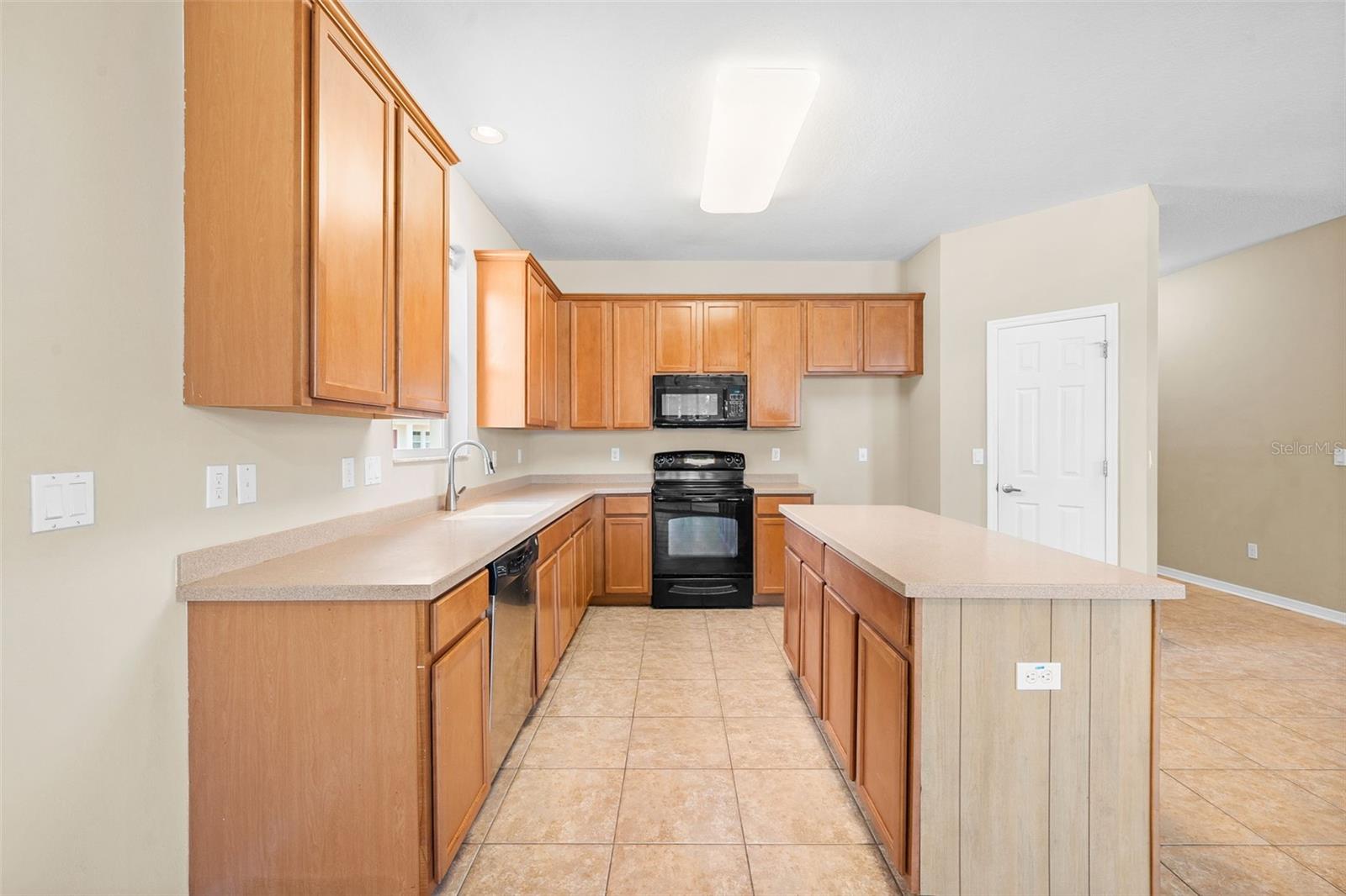 910 Fern Leaf Dr Property Photo 14