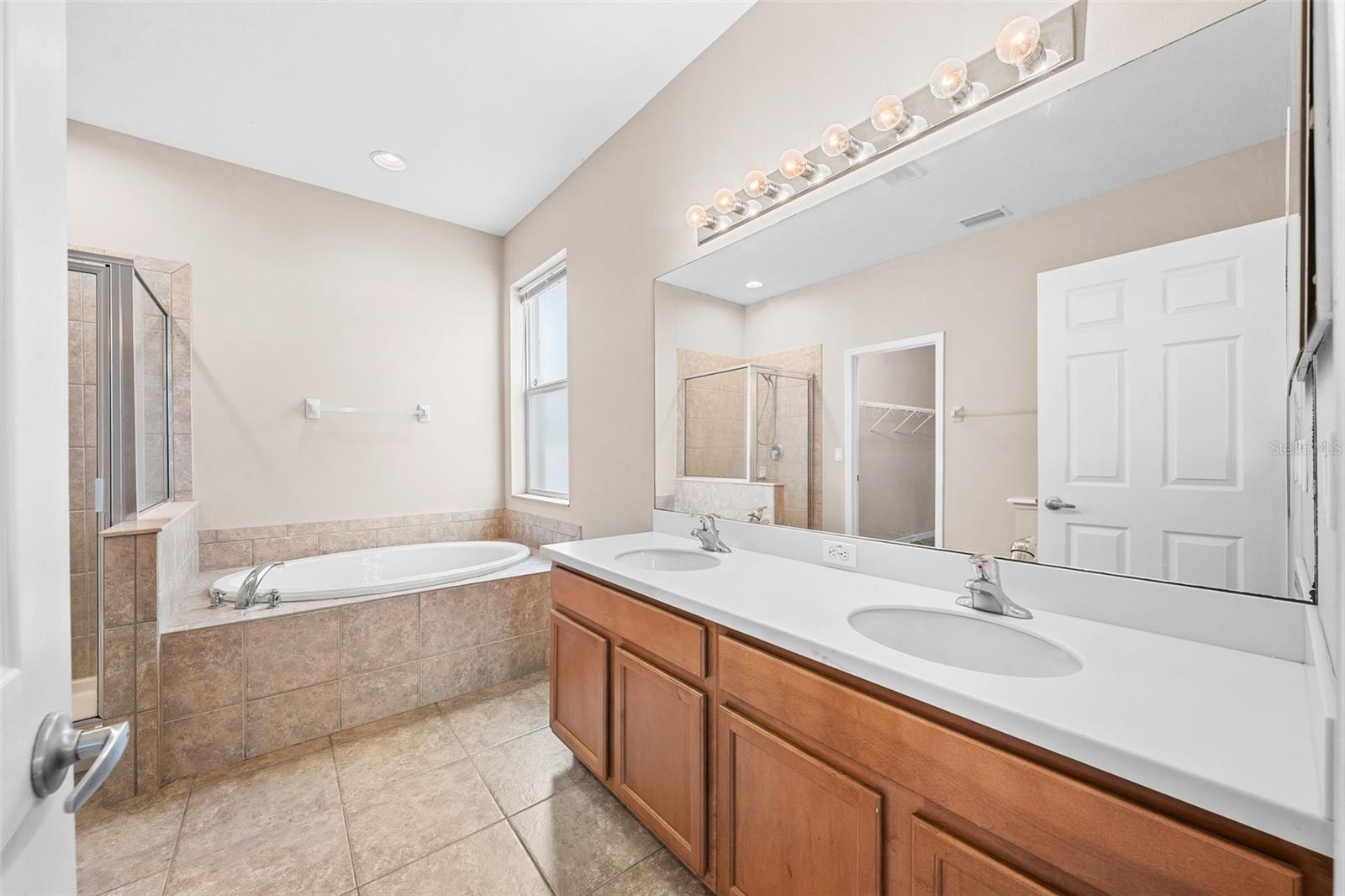 910 Fern Leaf Dr Property Photo 19