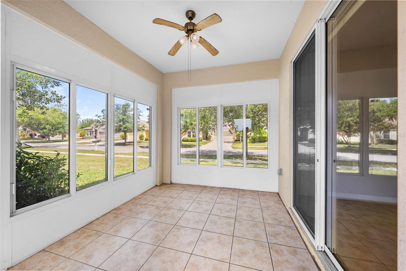 910 Fern Leaf Dr Property Photo 30