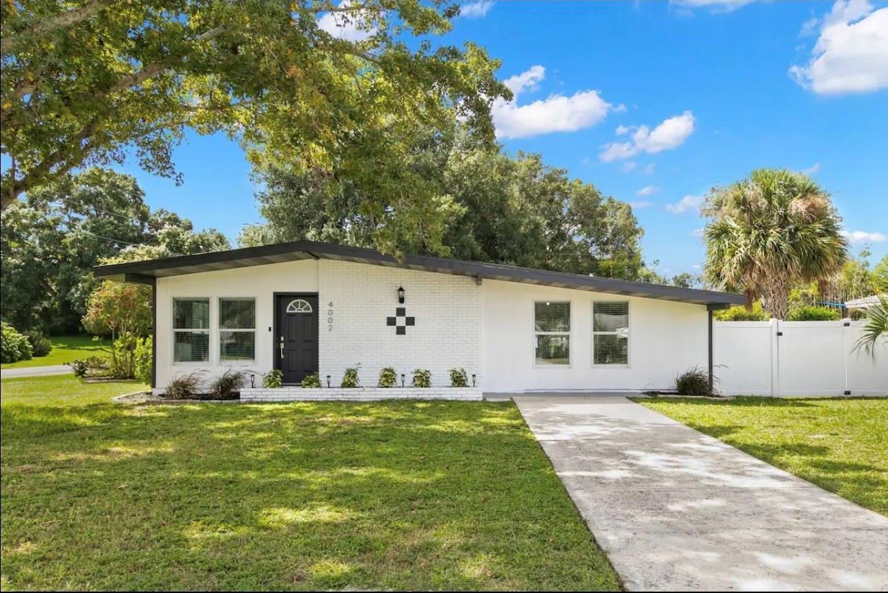 4002 W Oklahoma Ave Property Photo 1