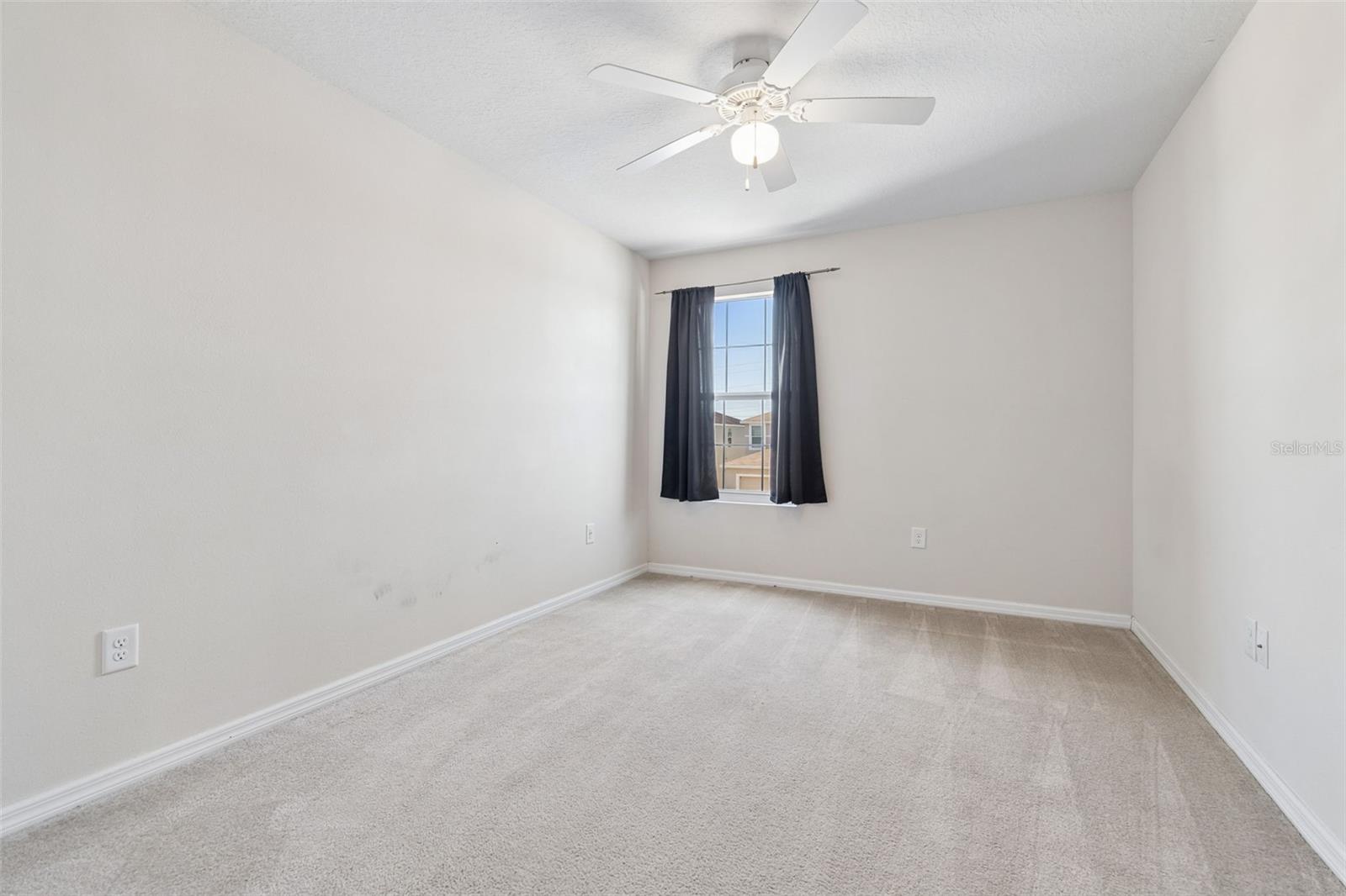 11926 Grand Kempston Dr Property Photo 32