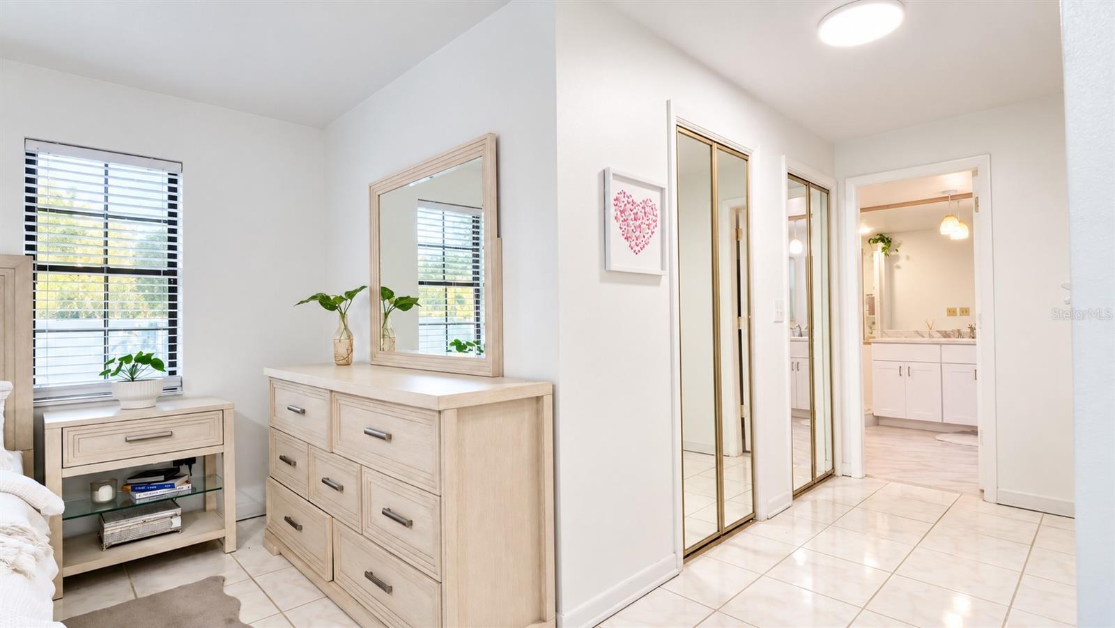 1307 Normandy Cir Property Photo 12