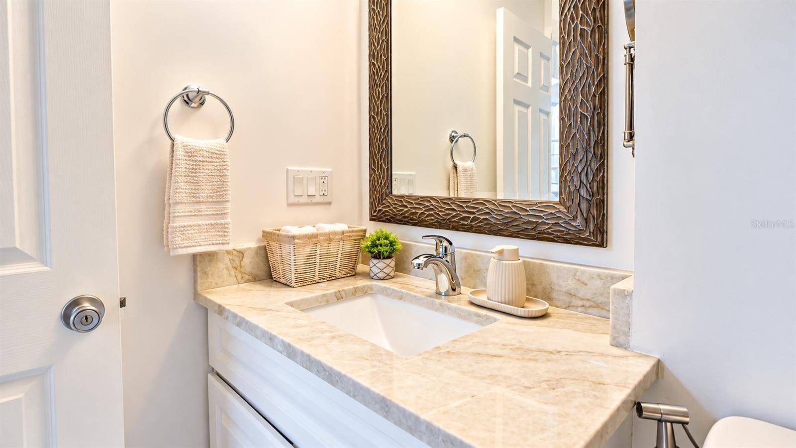 1307 Normandy Cir Property Photo 24