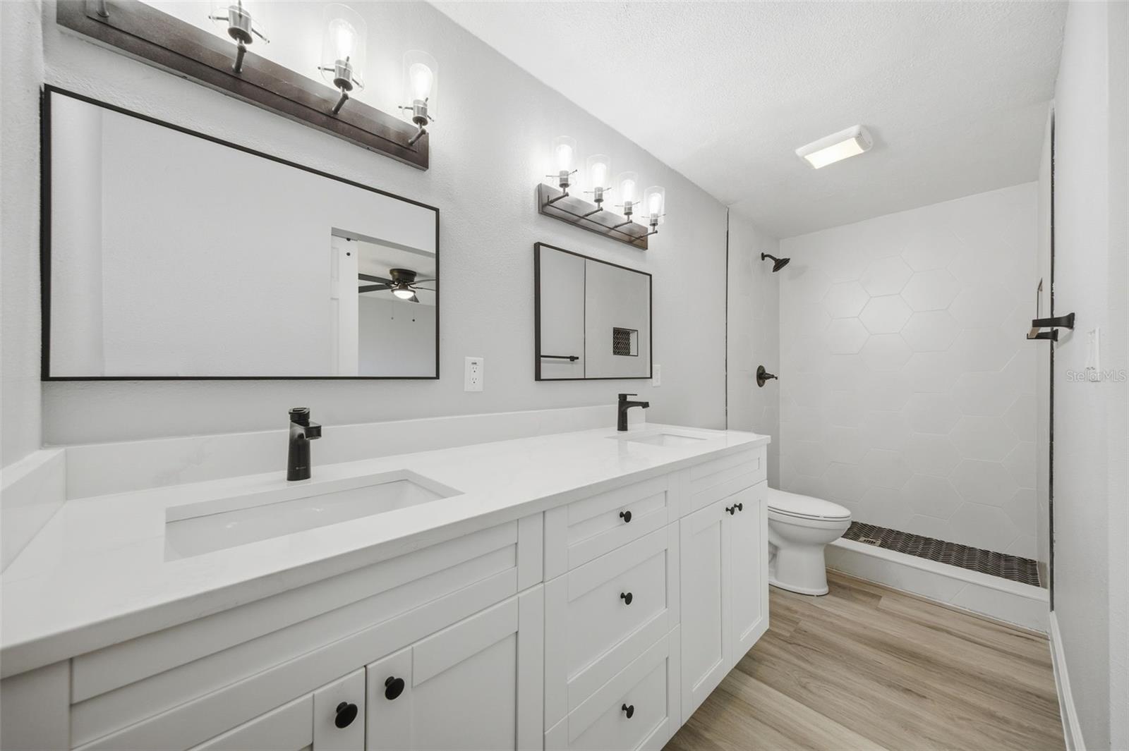 13615 Garris Dr Property Photo 13