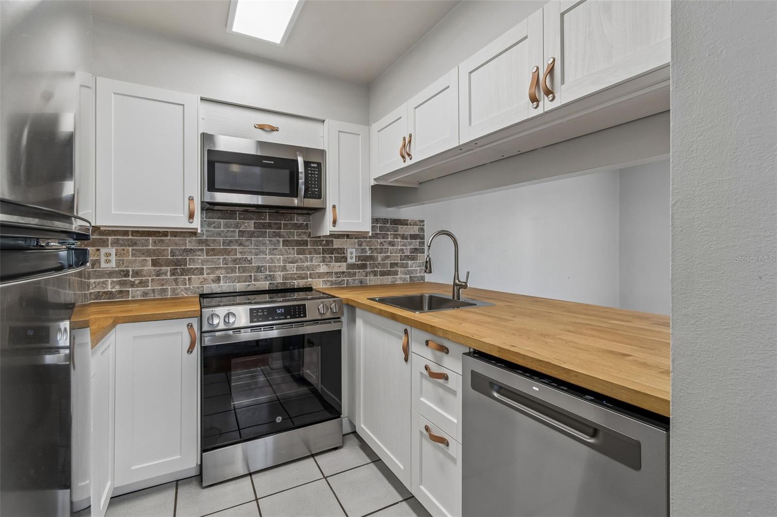 5156 Sunridge Palms Dr Property Photo 18