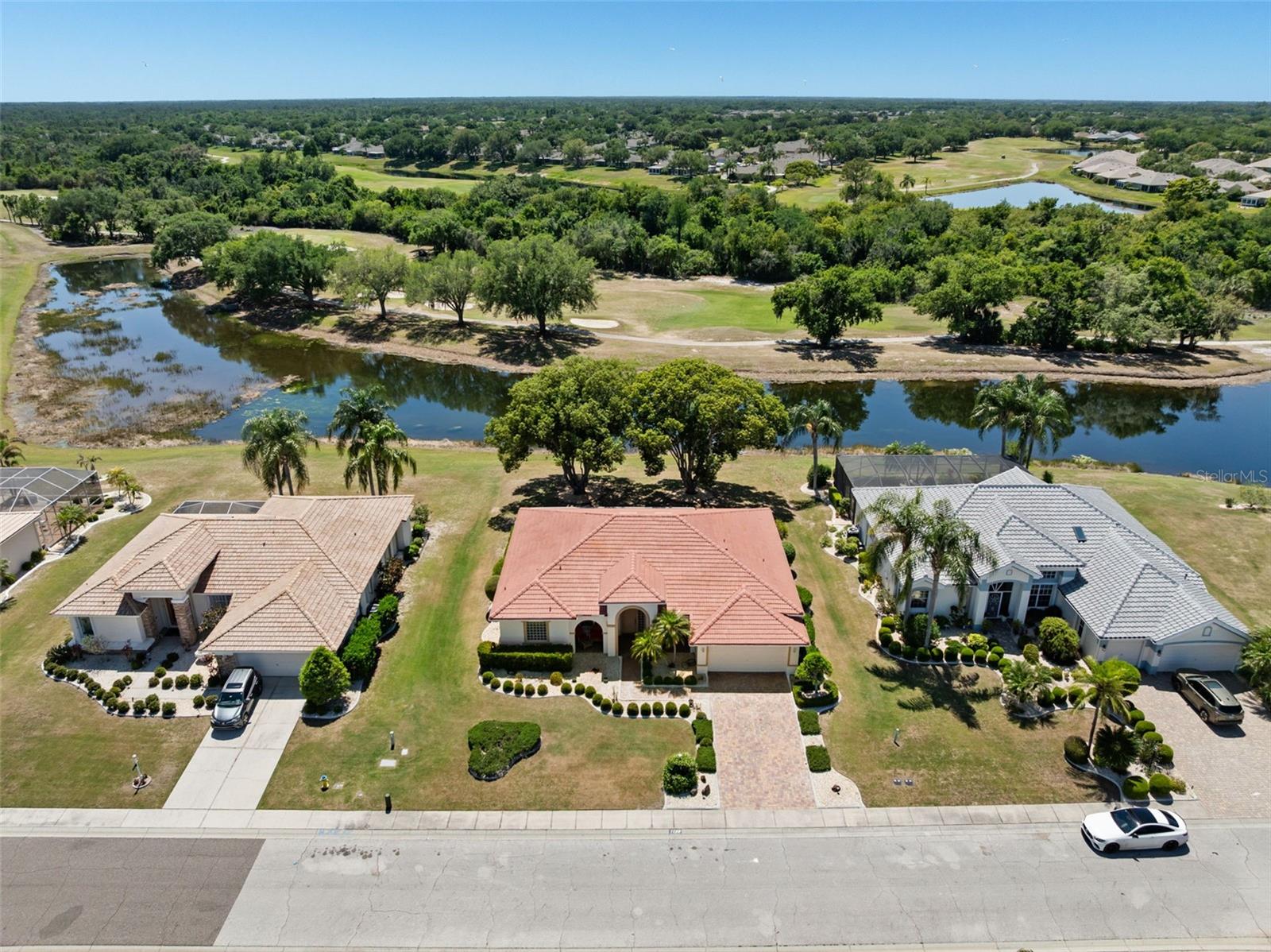 1134 Signature Dr Property Photo 1