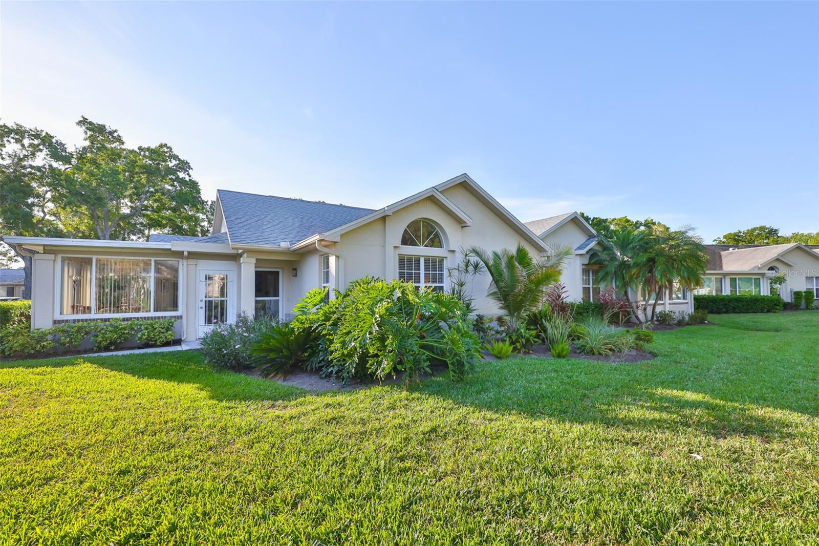 1115 GOLFVIEW WOODS DR Property Photo 1