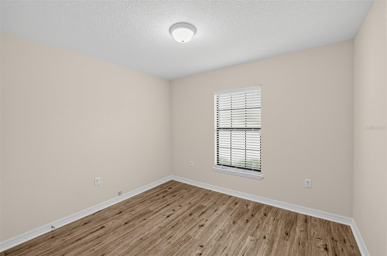 2659 Rotherham Rd Property Photo 14
