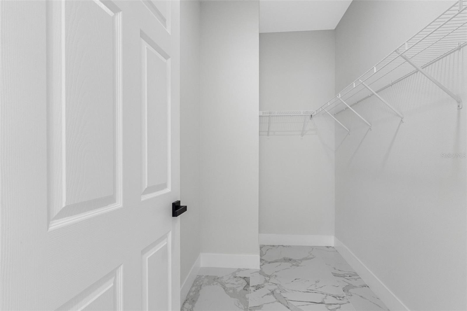 7141 Ivanhoe Dr Property Photo 36