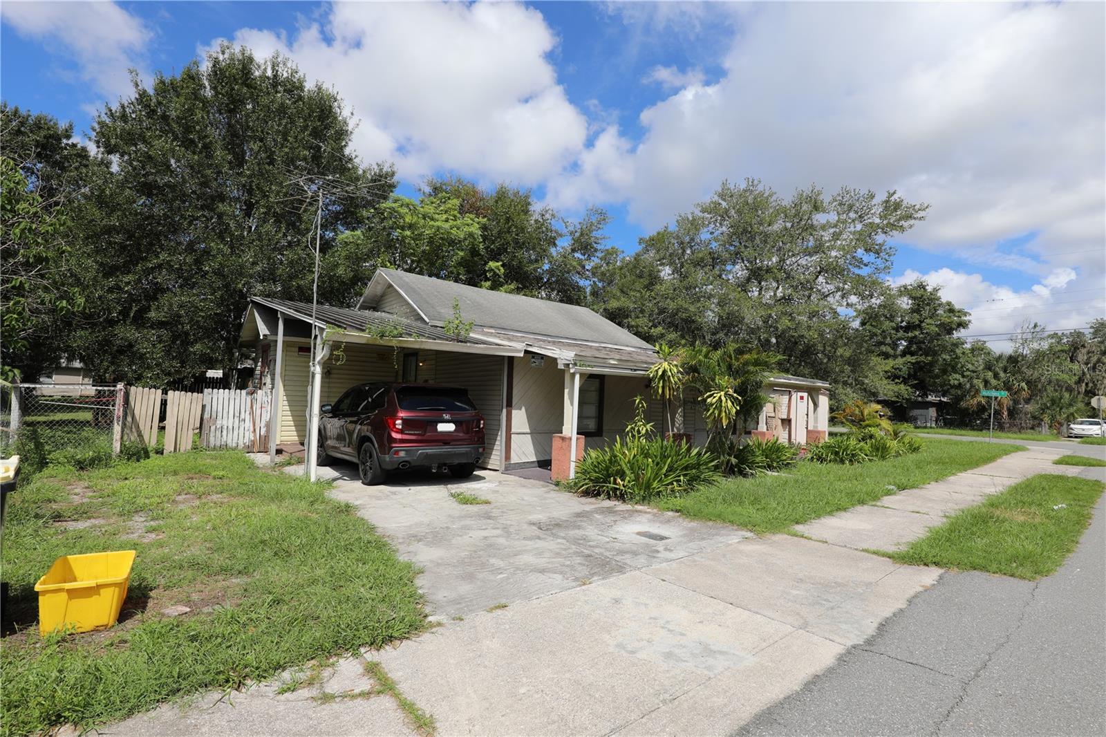 2747 Eaton Ave Property Photo 3