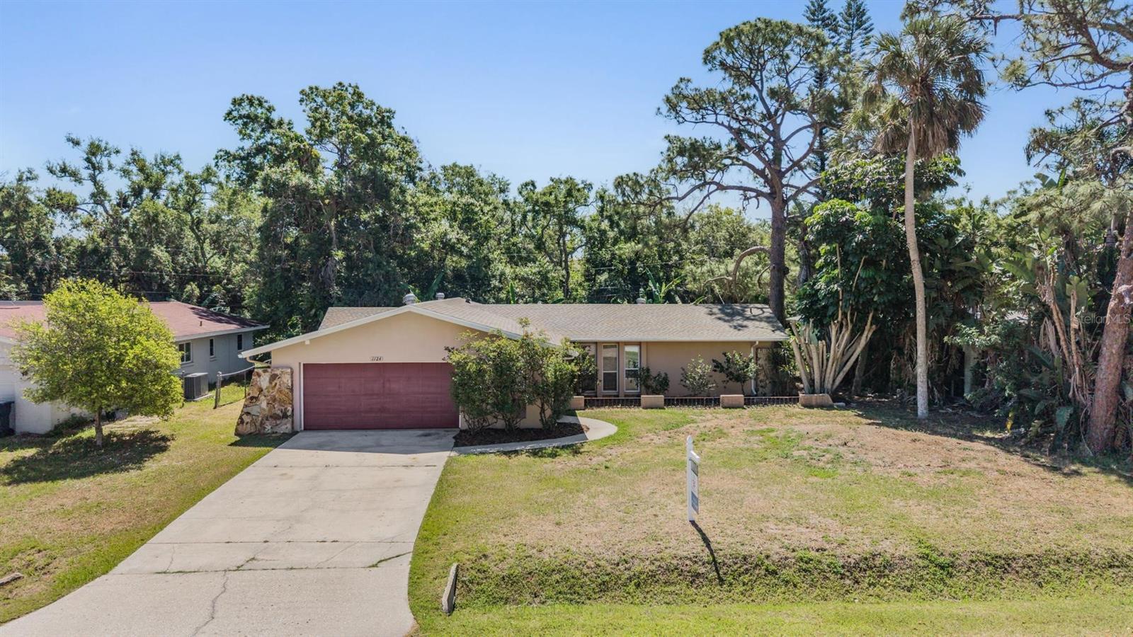1124 DANNY DR Property Photo 1