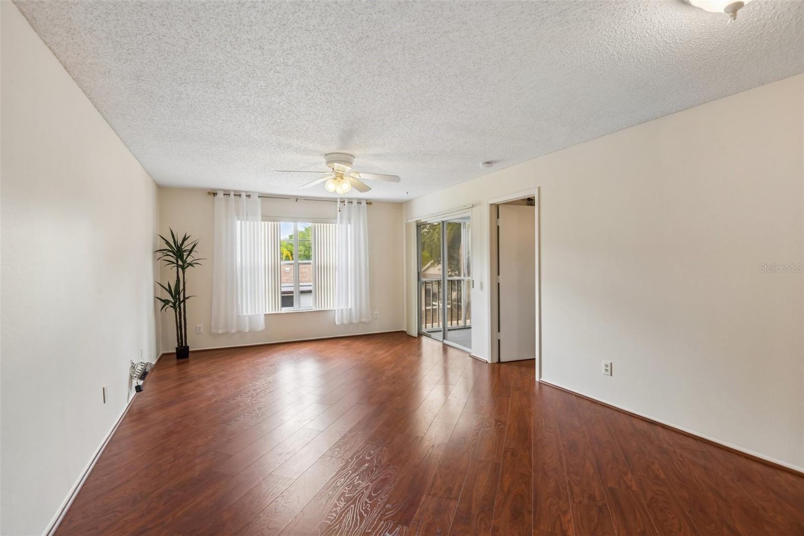 7713 Hillside Ct #204 Property Photo 4