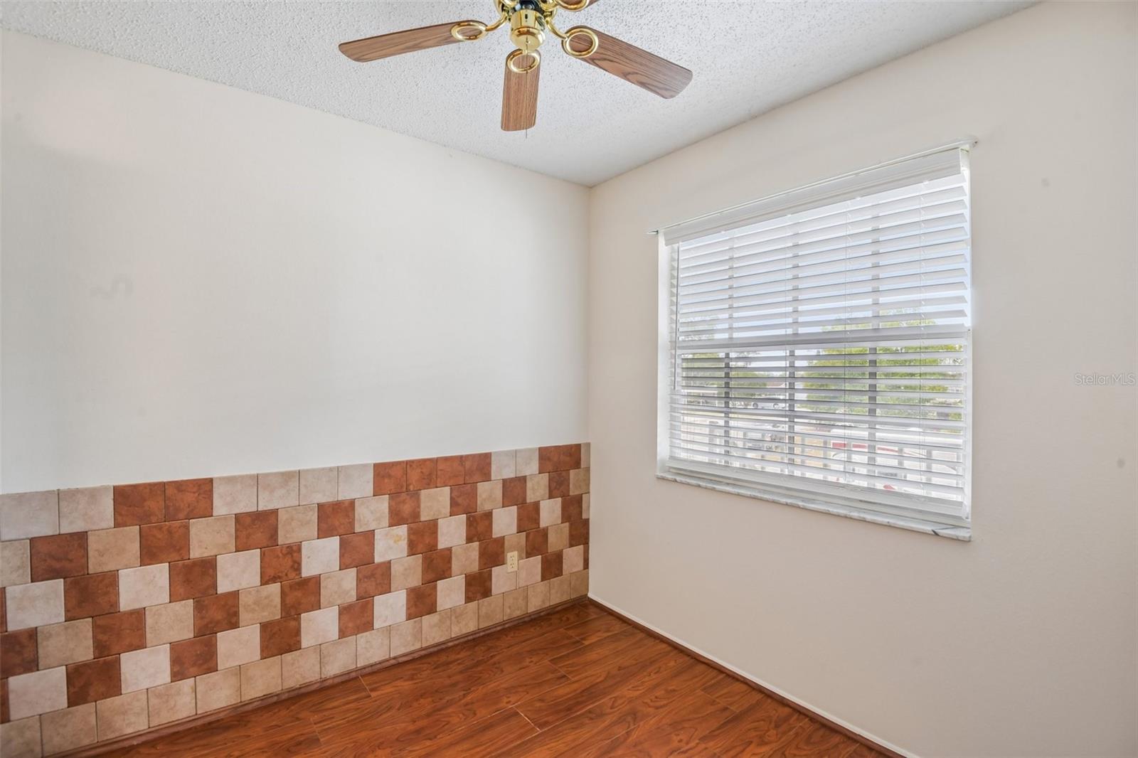 7713 Hillside Ct #204 Property Photo 9
