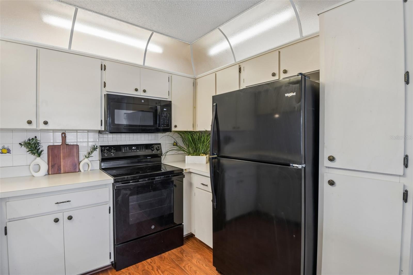 7713 Hillside Ct #204 Property Photo 11