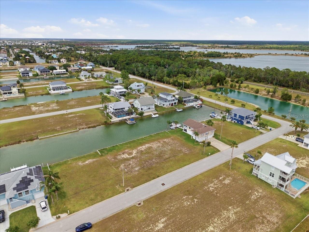 4033 Triggerfish Dr Property Photo 4