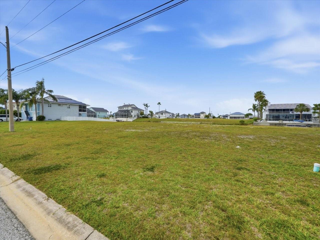 4033 Triggerfish Dr Property Photo 8