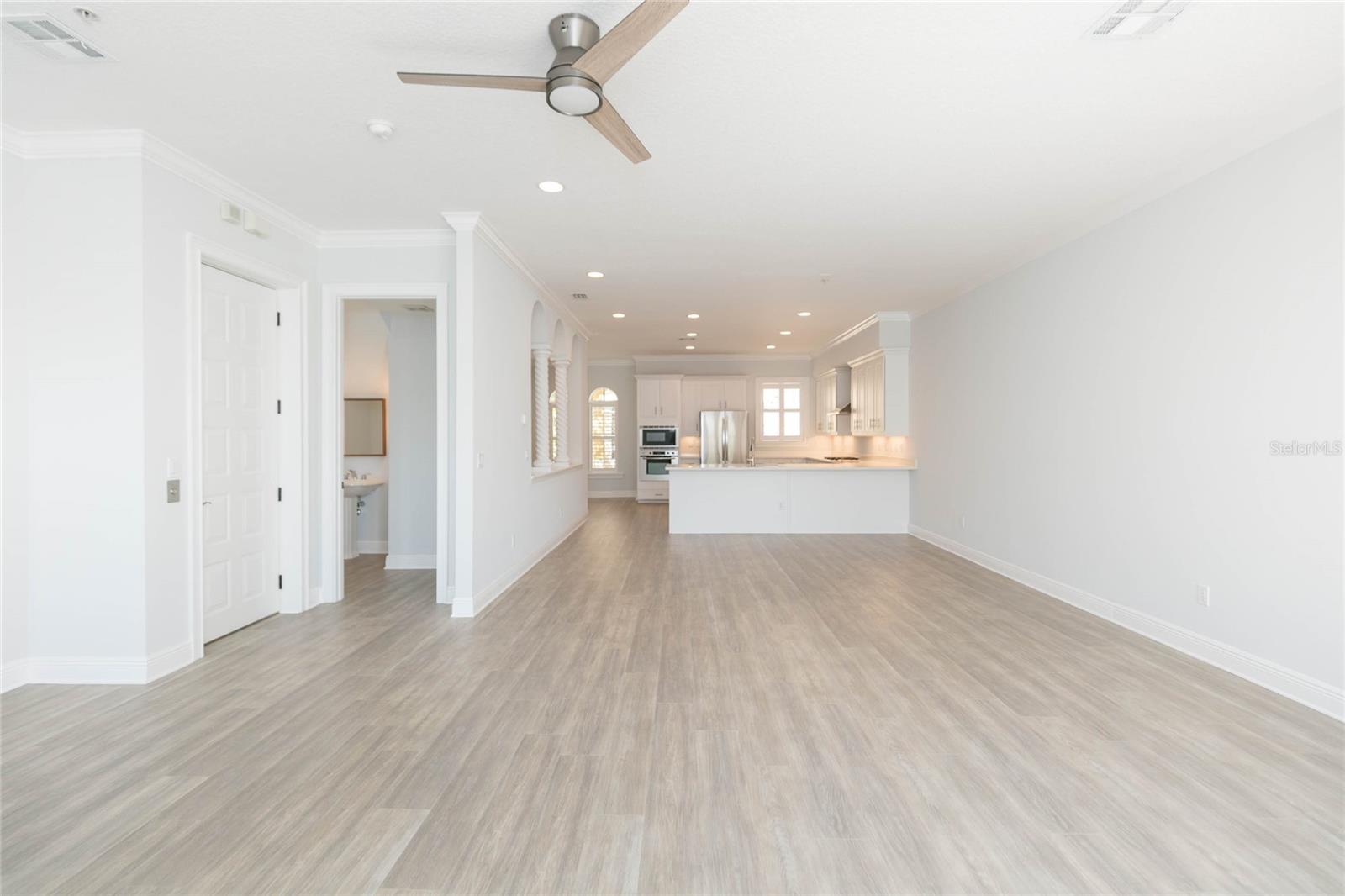 114 E Davis Blvd #13 Property Photo 12