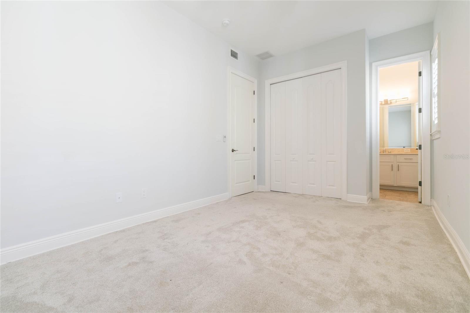 114 E Davis Blvd #13 Property Photo 23