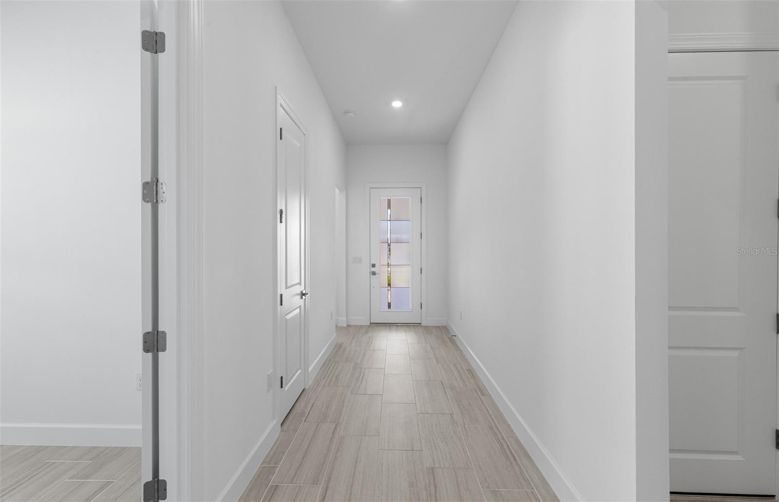 26641 Bering Dr Property Photo 4