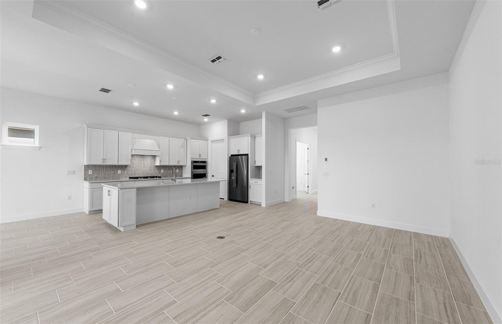 26641 Bering Dr Property Photo 13