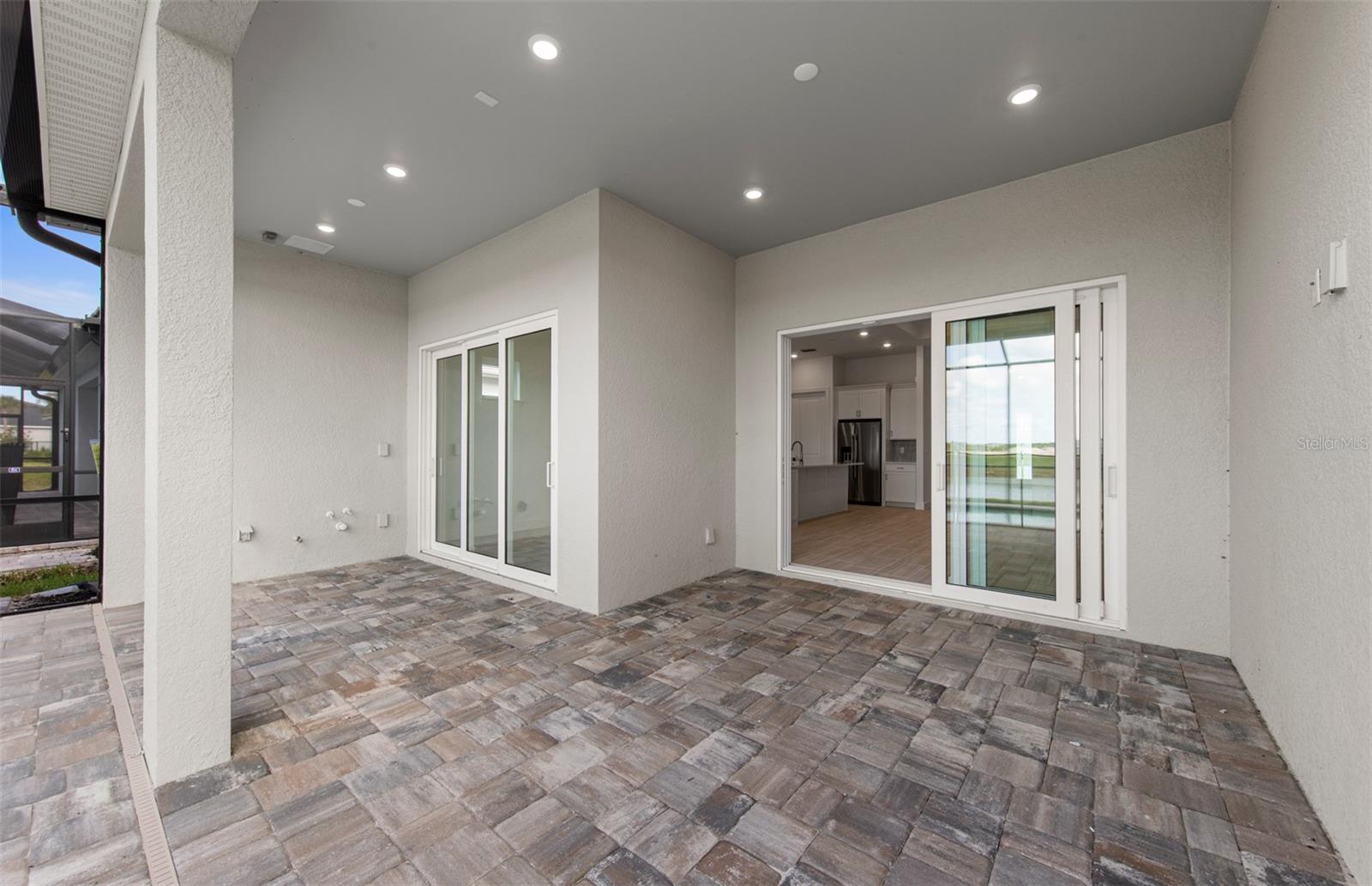 26641 Bering Dr Property Photo 20