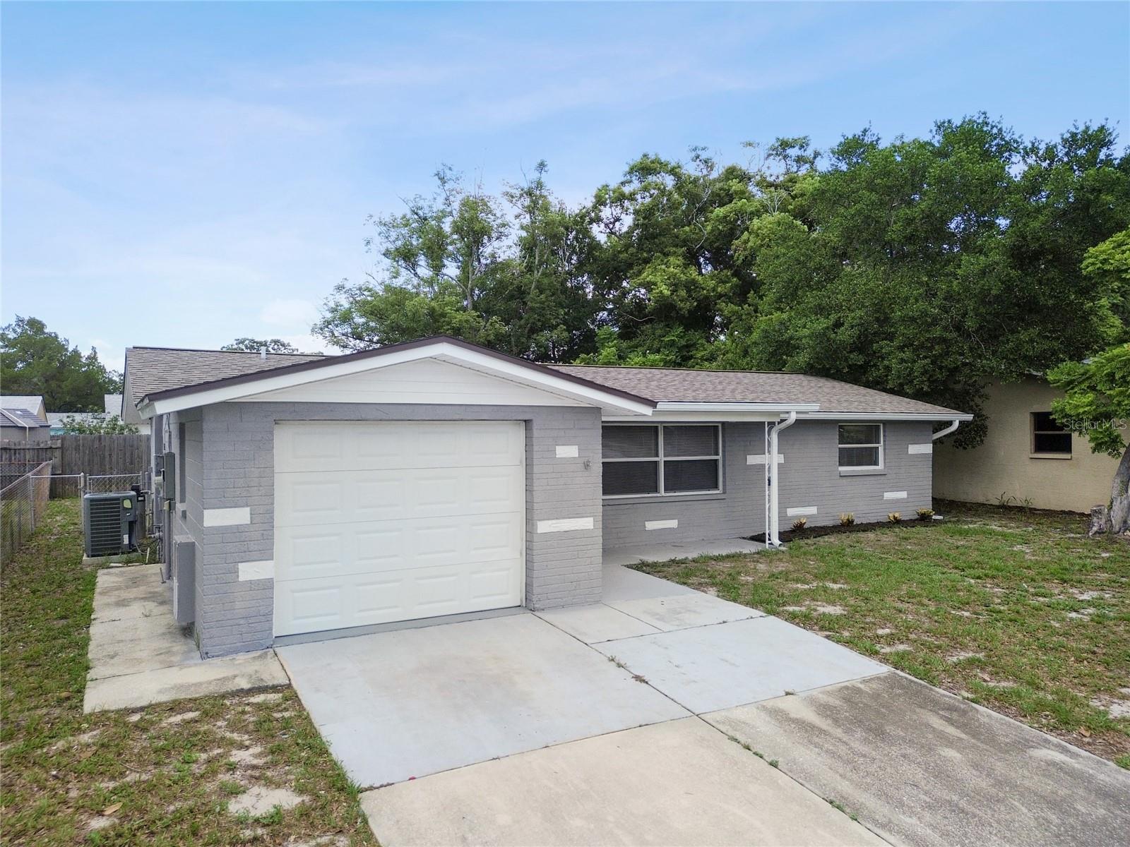 7721 Arbordale Dr Property Photo 5