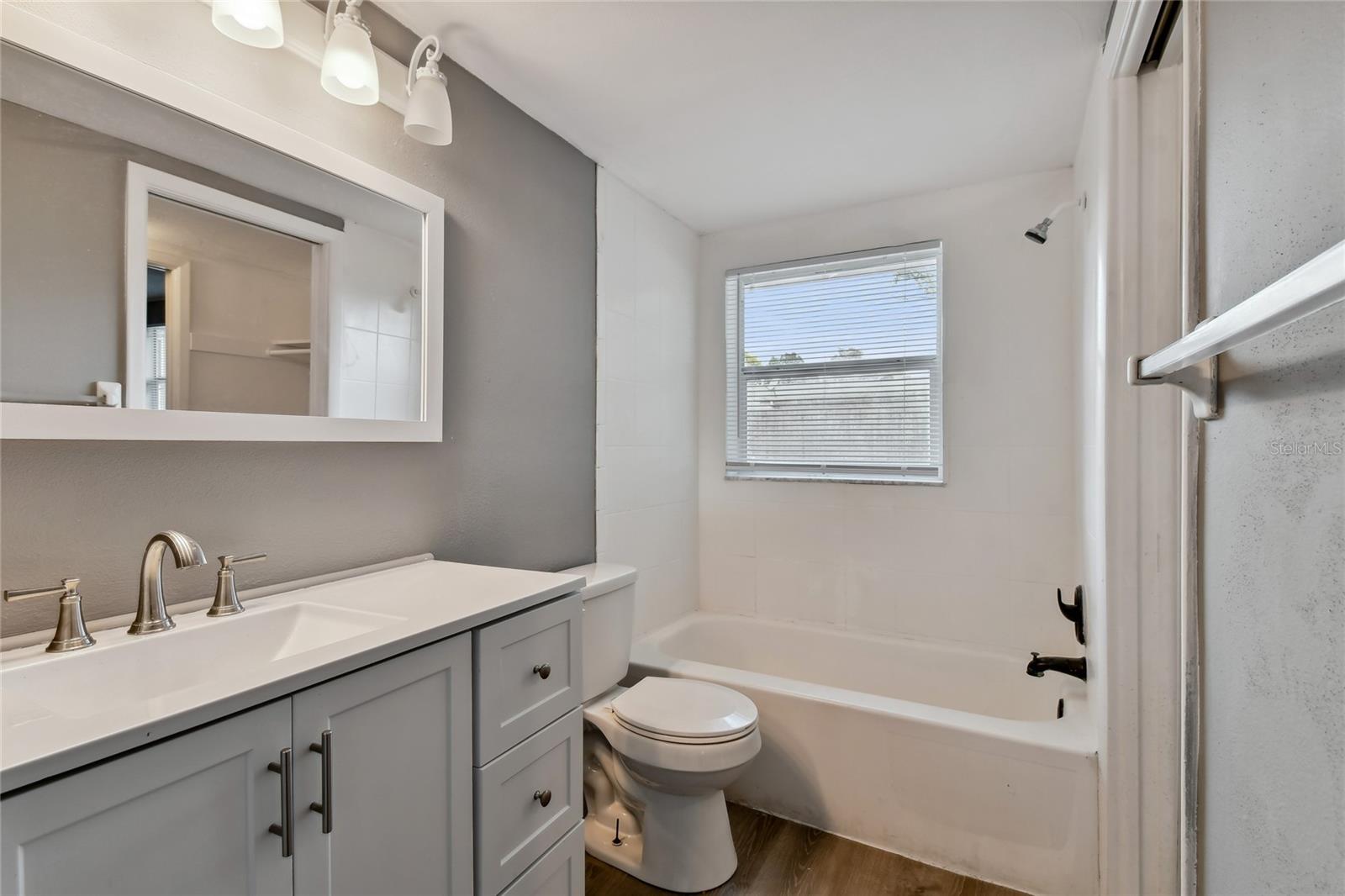 7721 Arbordale Dr Property Photo 6