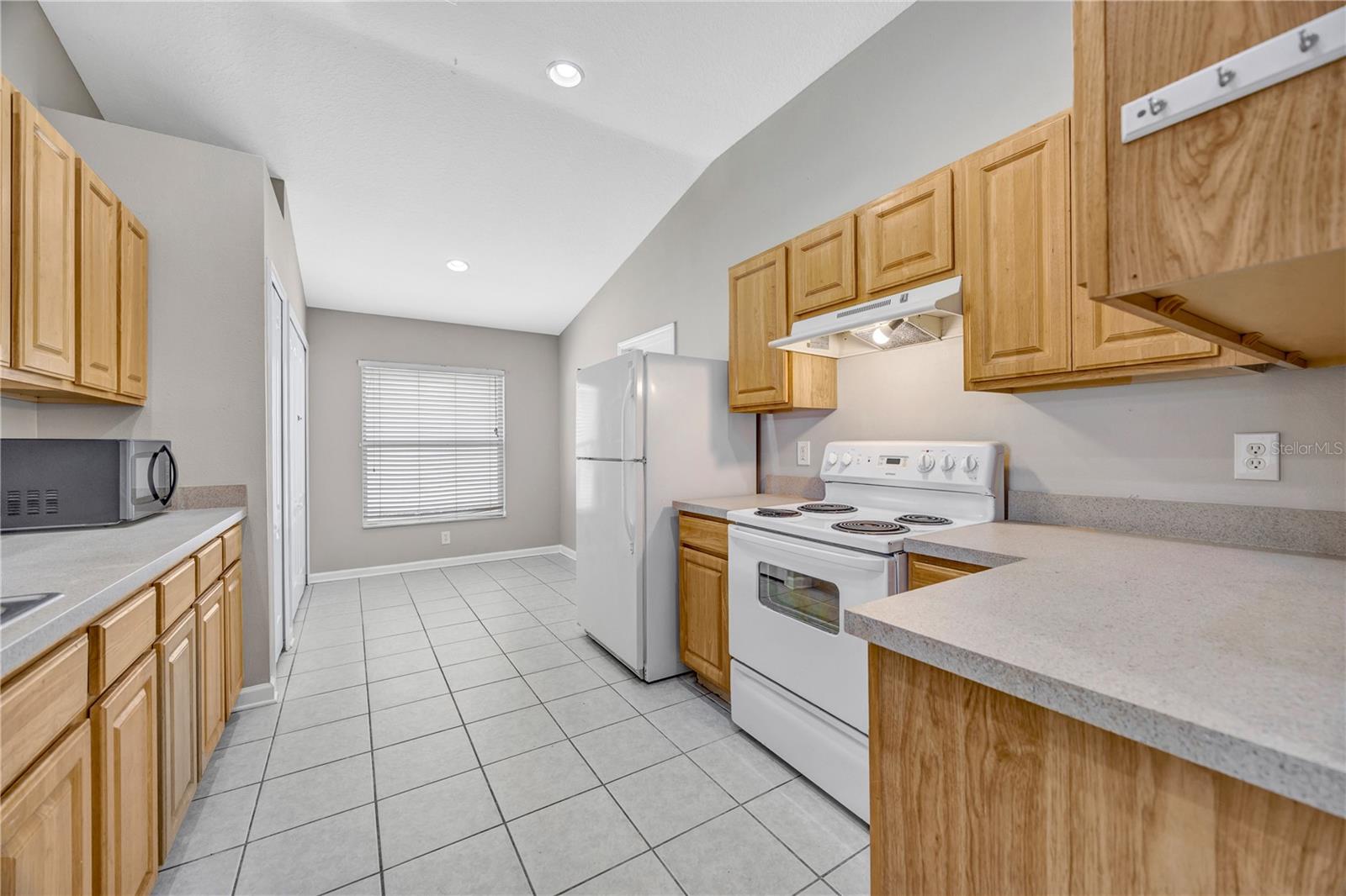 30435 Annadale Dr Property Photo 8