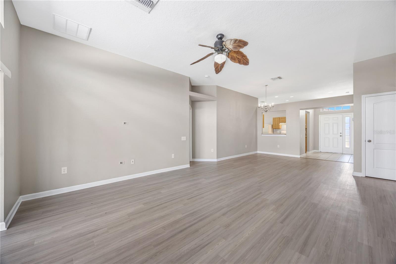30435 Annadale Dr Property Photo 14
