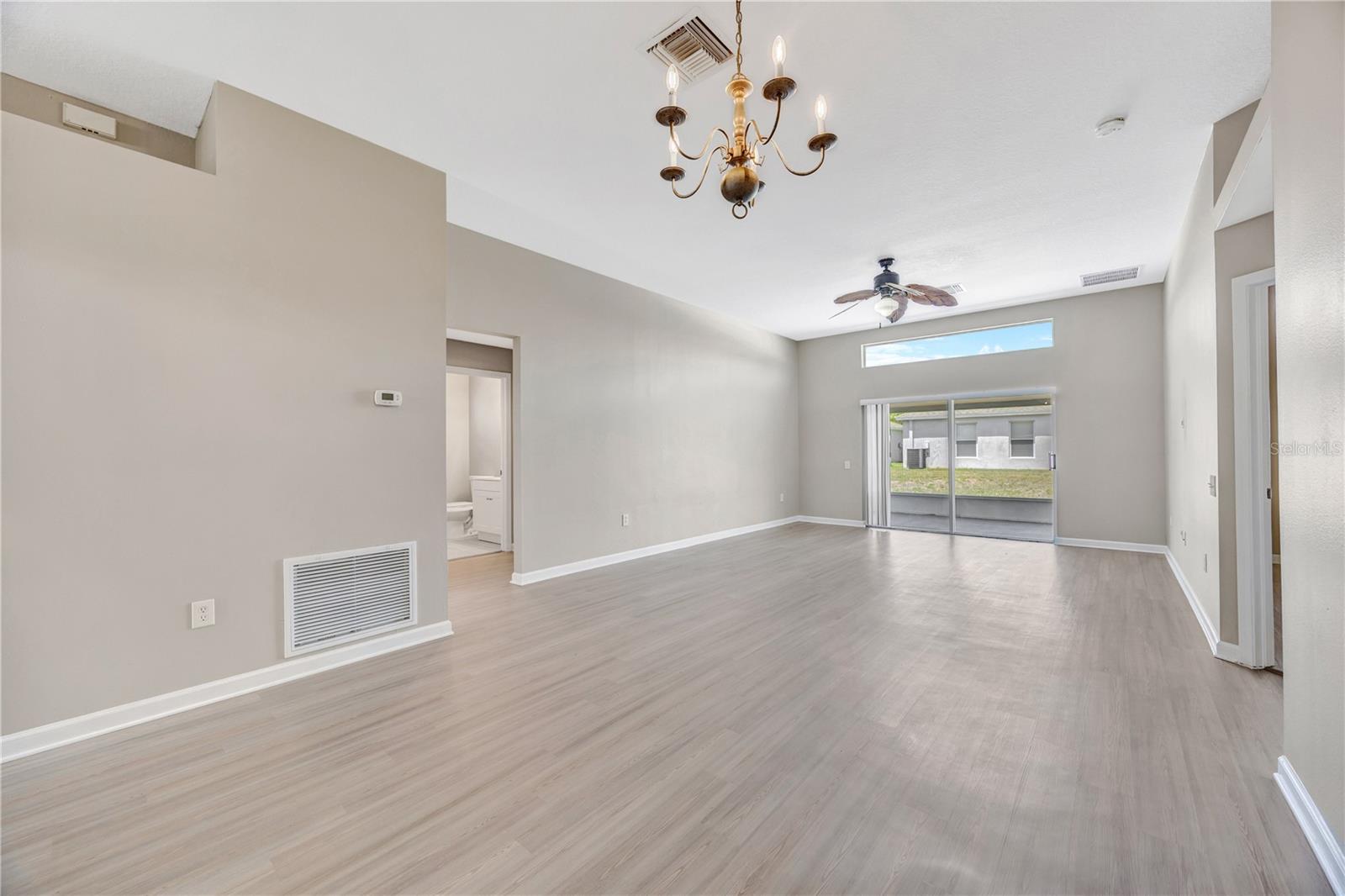 30435 Annadale Dr Property Photo 16