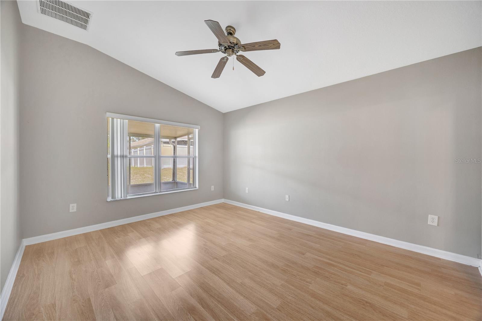 30435 Annadale Dr Property Photo 33