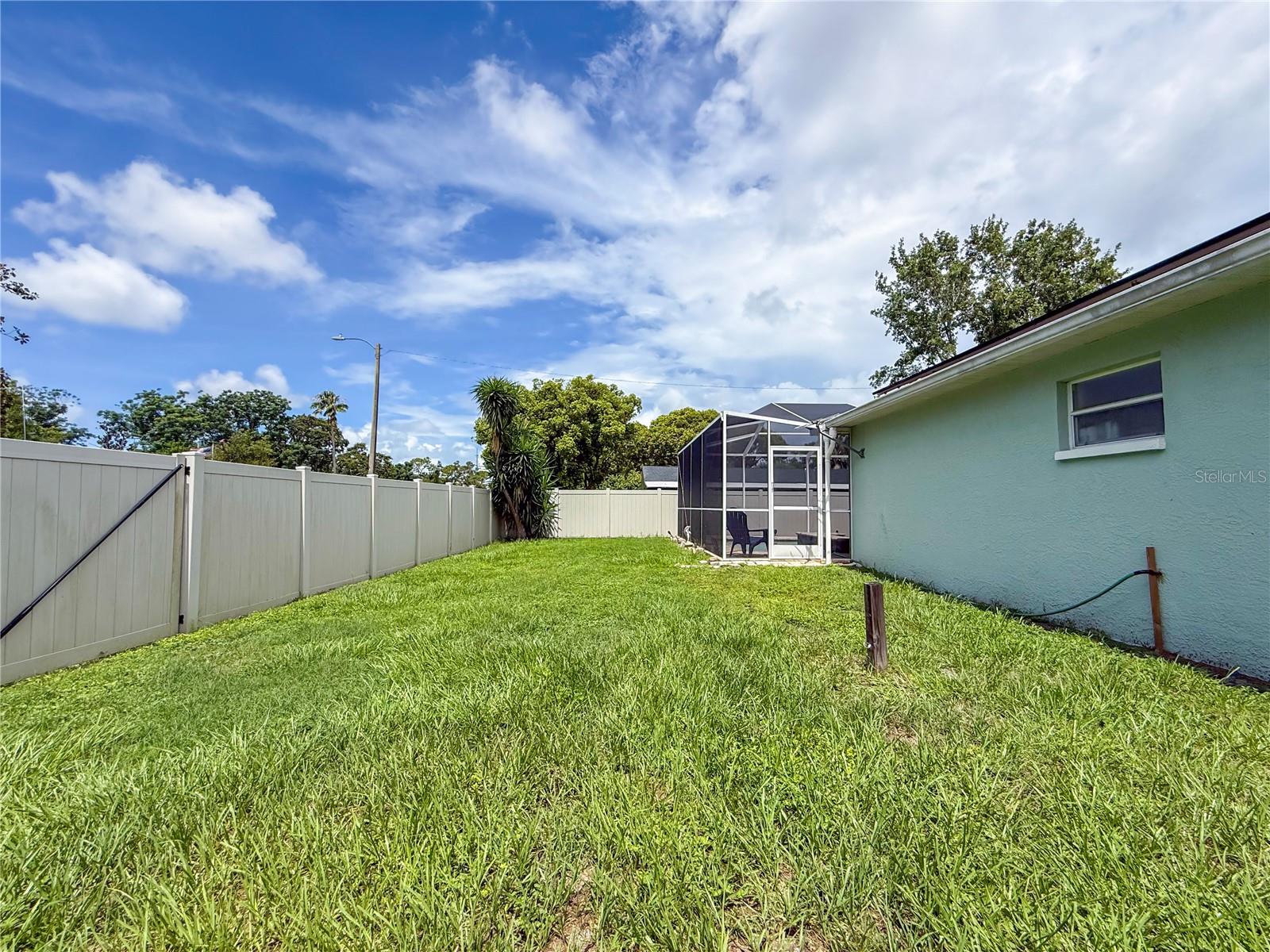 29708 69th St N Property Photo 8