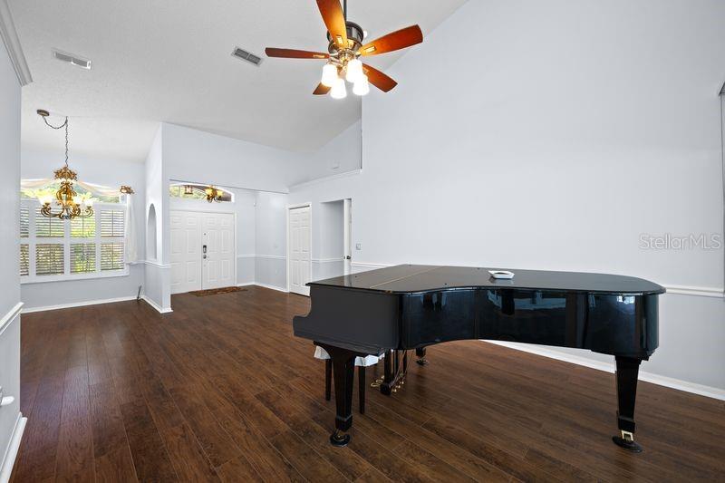 5321 Gardens Dr Property Photo 3