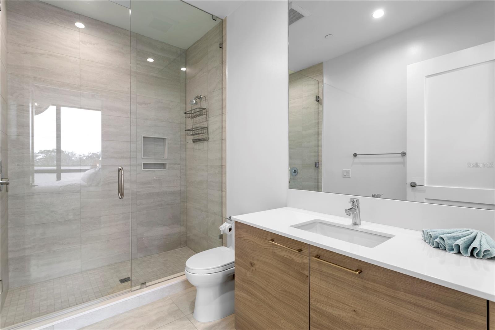 2103 Bayshore Blvd #504 Property Photo 31