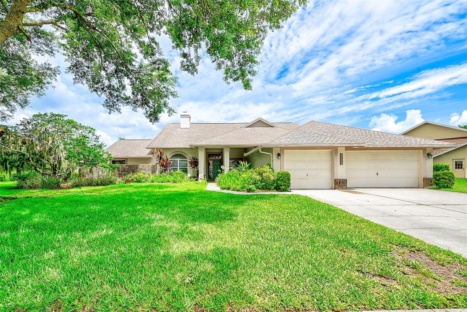 6517 THOROUGHBRED LOOP Property Photo 1