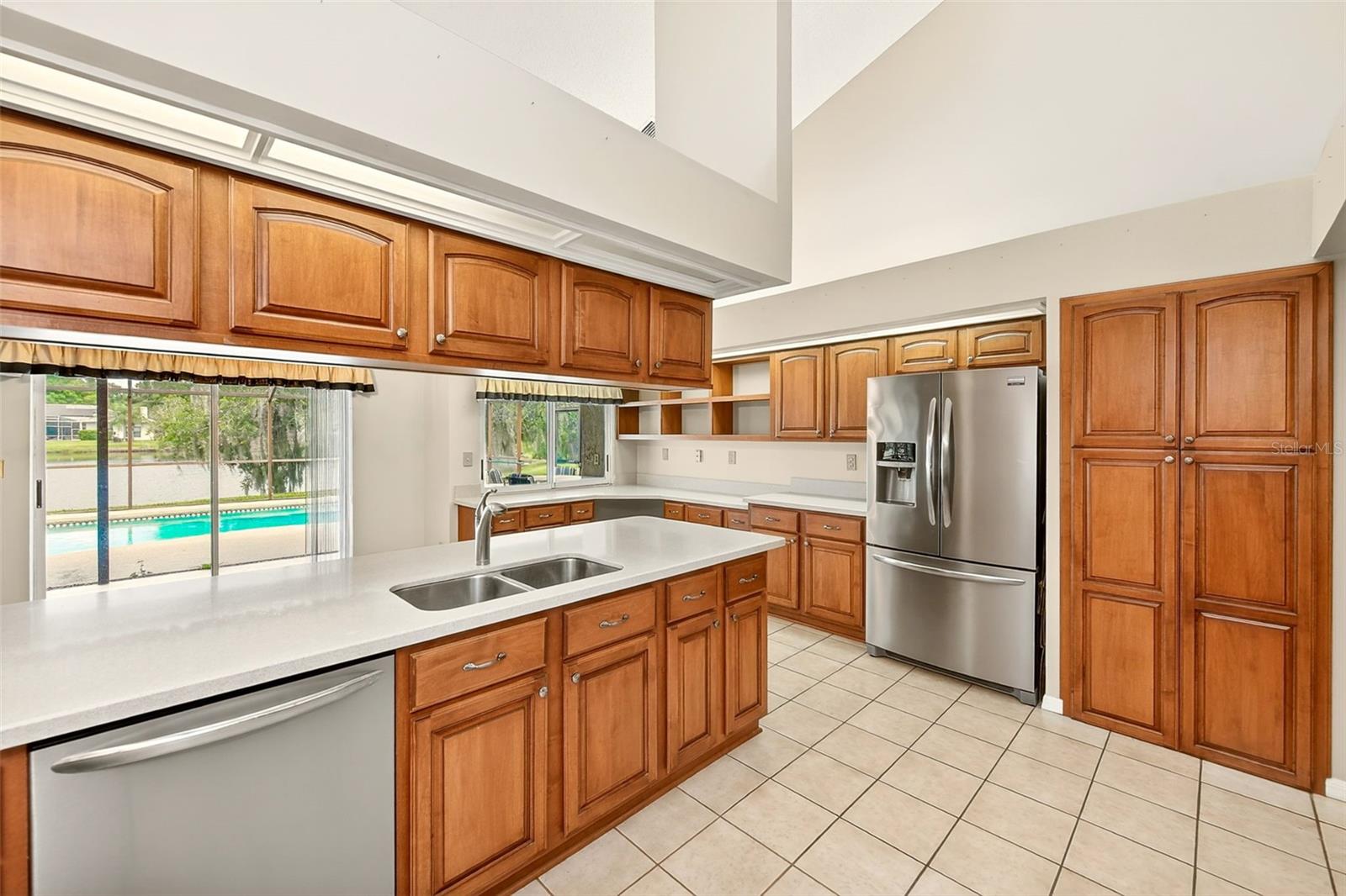 6517 Thoroughbred Loop Property Photo 7